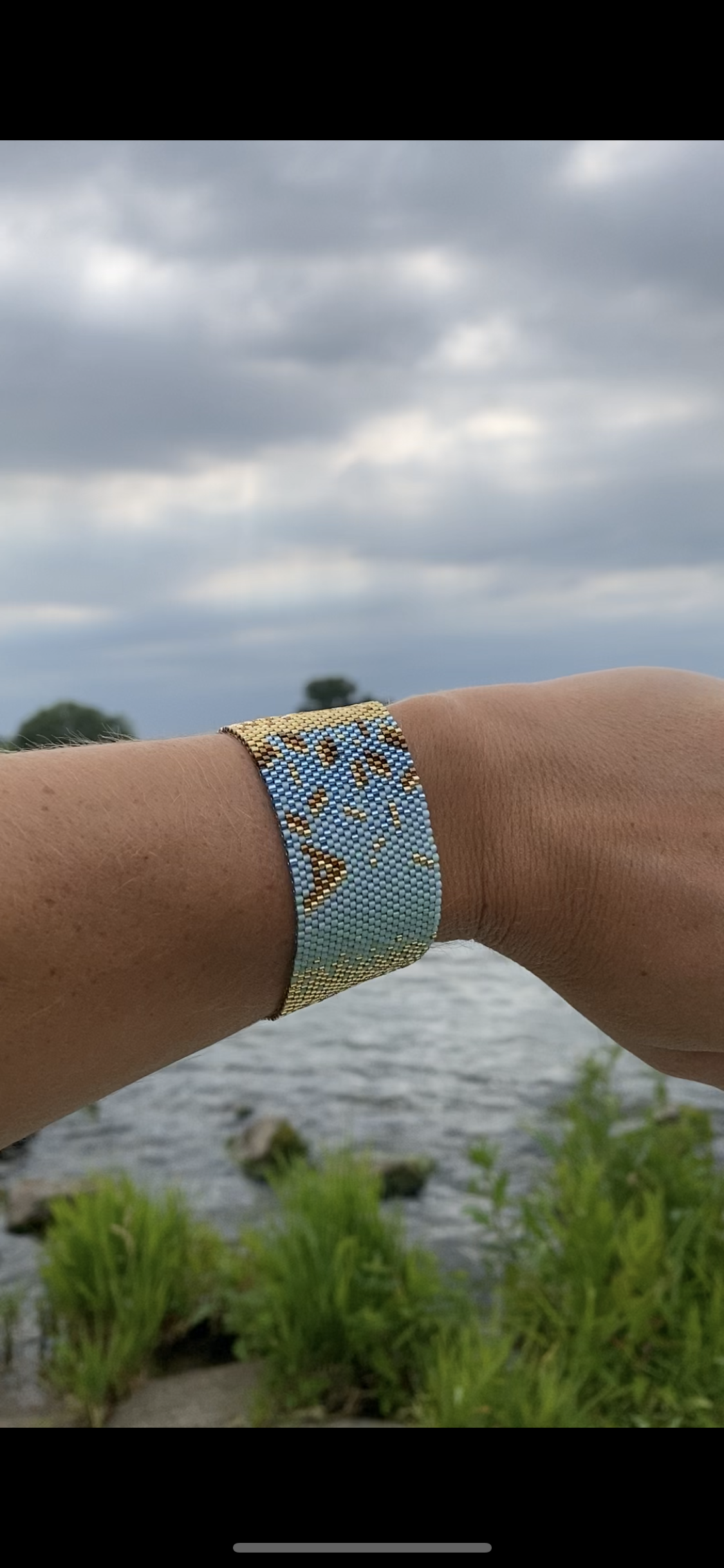 armband Diana gedragen aan de pols