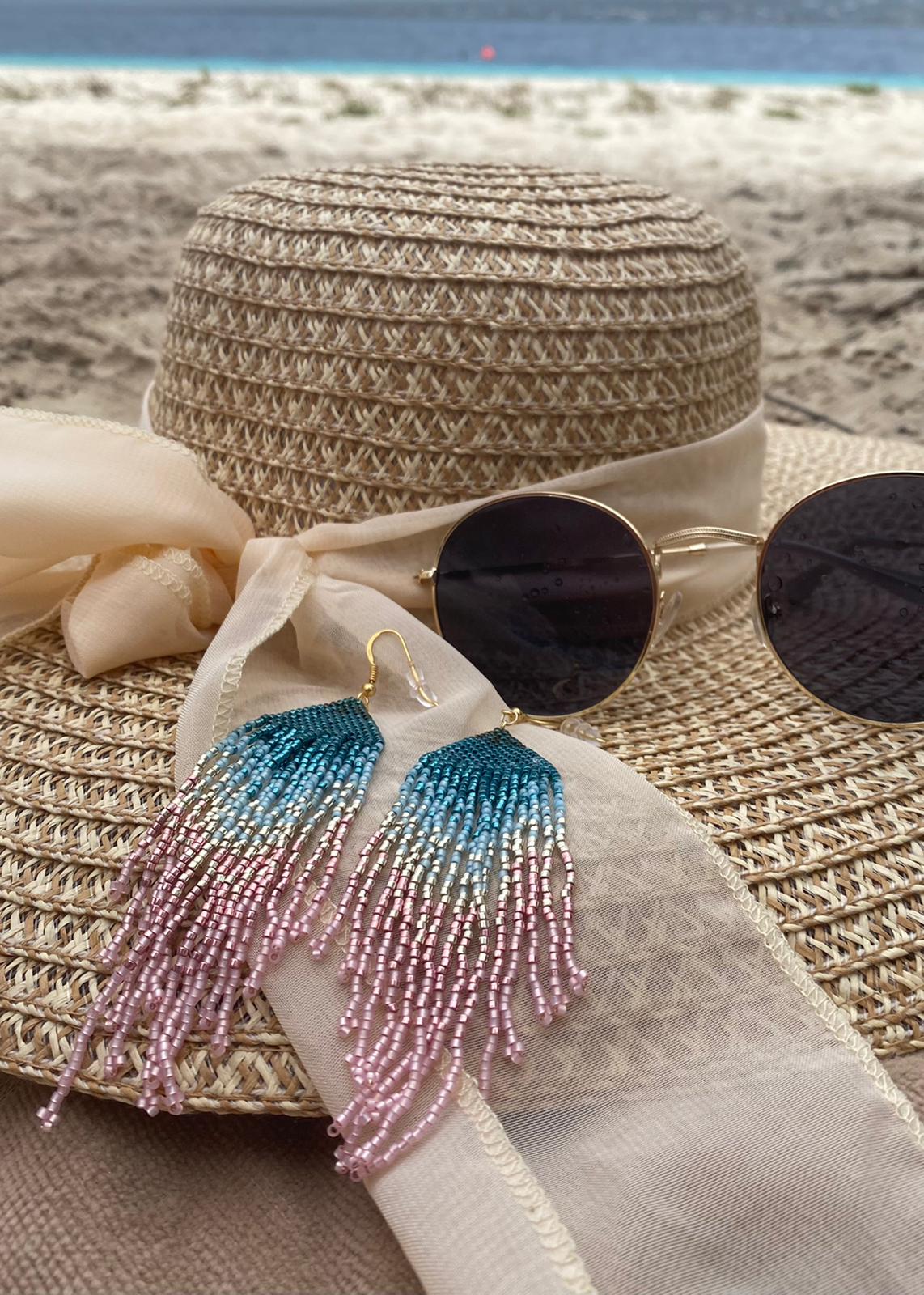 fringe oorbellen met verloop van blauw naar roze