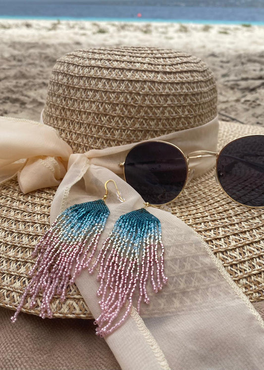 fringe oorbellen met verloop van blauw naar roze